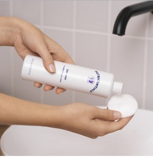 Day Away Micellar Beauty Water (micellás szépítő víz) - Image 2